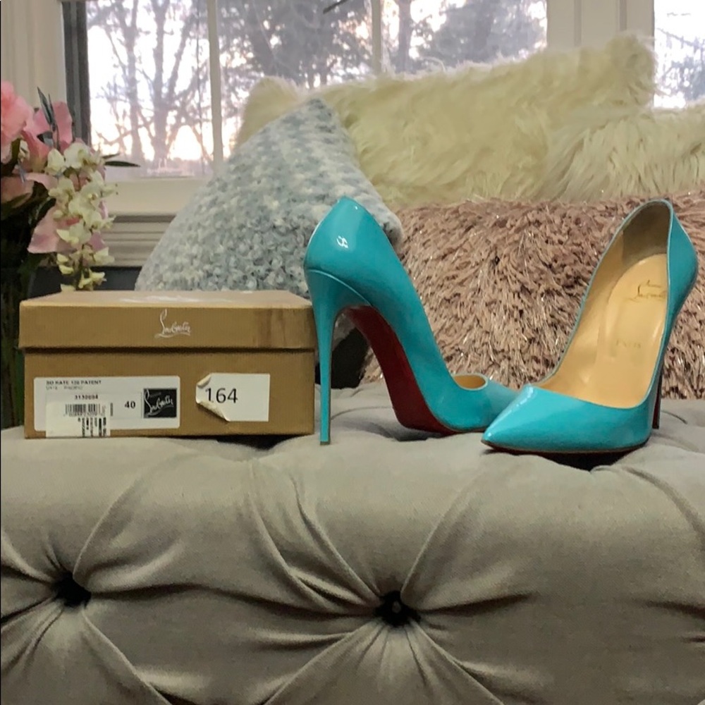 Christian Louboutin So Kate 120